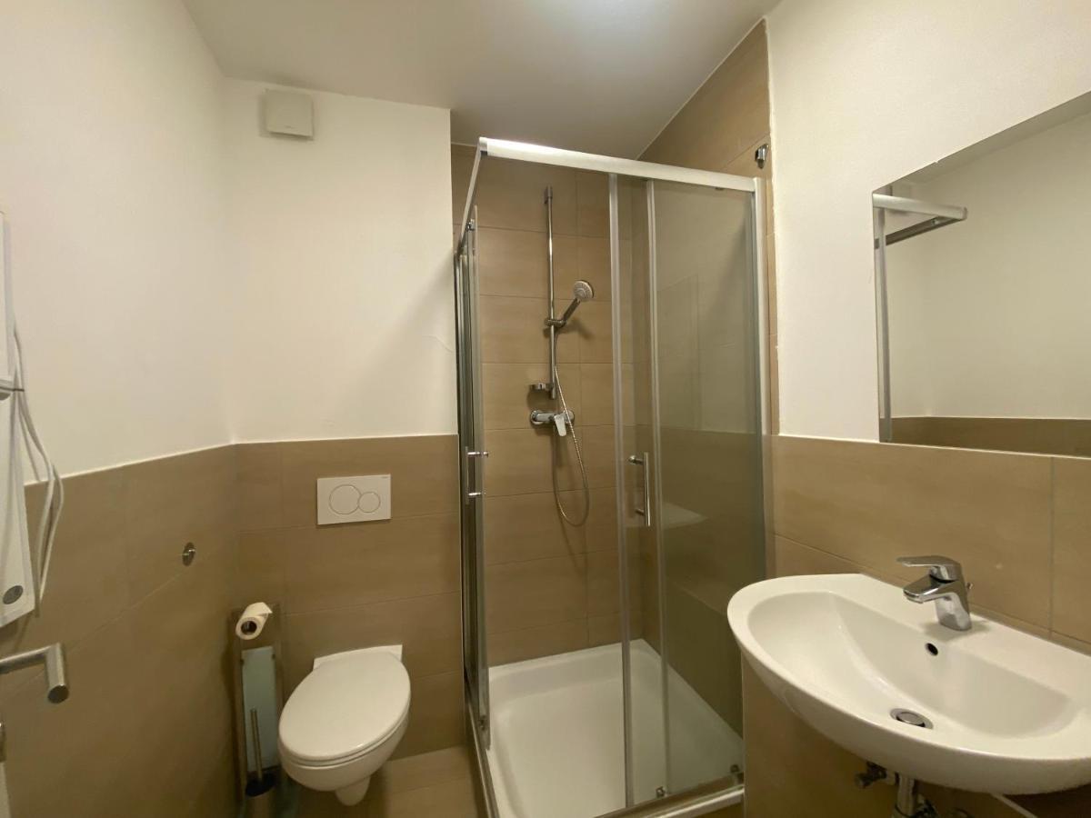 Lux Apartments Moerfelden-Walldorf Bagian luar foto