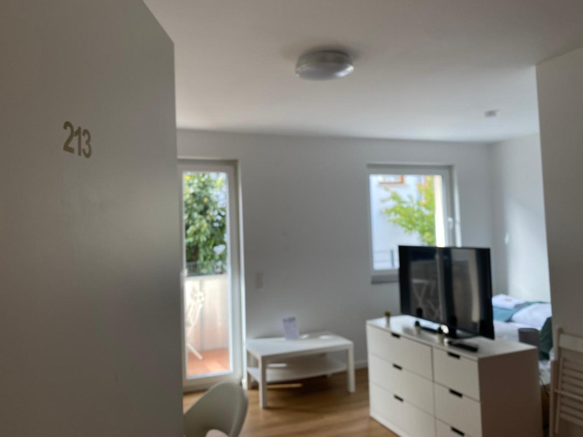 Lux Apartments Moerfelden-Walldorf Bagian luar foto