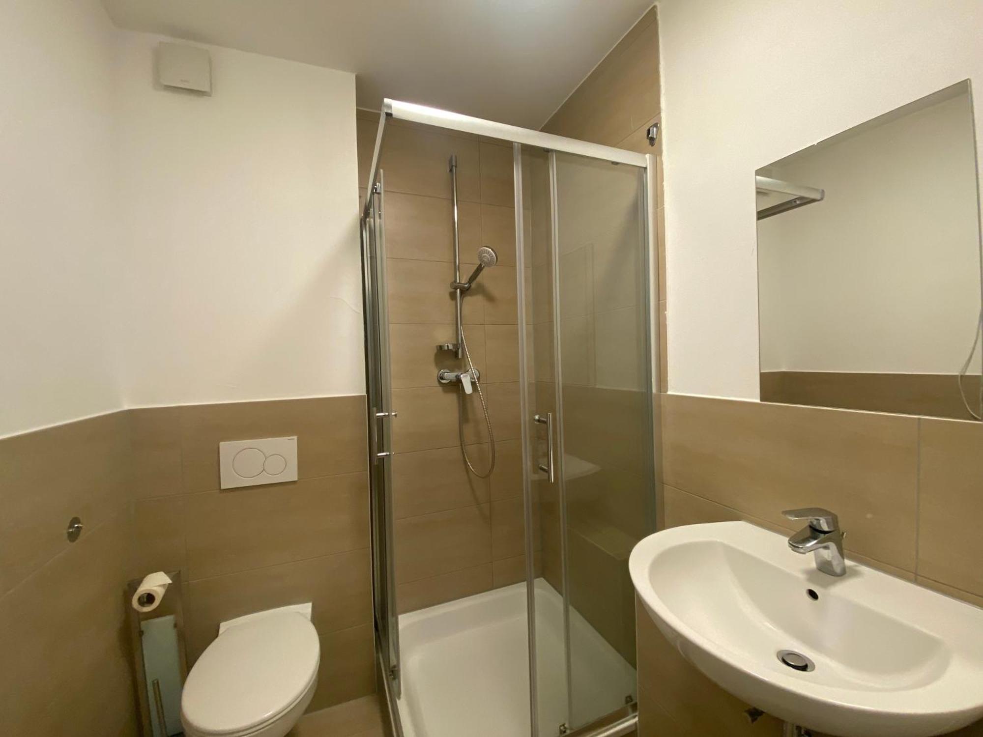Lux Apartments Moerfelden-Walldorf Bagian luar foto